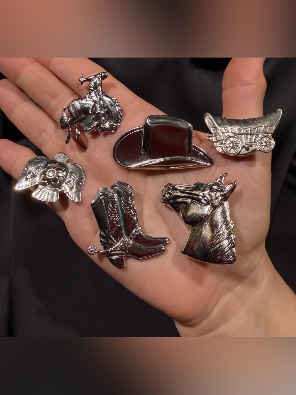 Vintage 80’s/90’s Silvertone Different Western Inspired Button Covers 6 Pieces